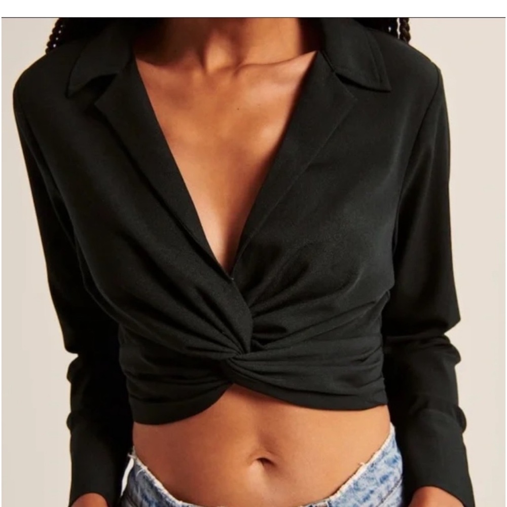 Abercrombie & Fitch Cropped Long Sleeve Knotted Black Top - NEW WITH TAGS